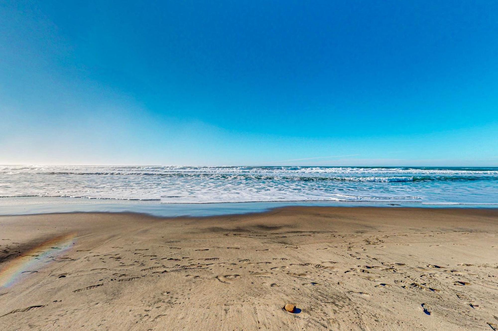 Flounder'S Crib Condo Lincoln City Exterior photo
